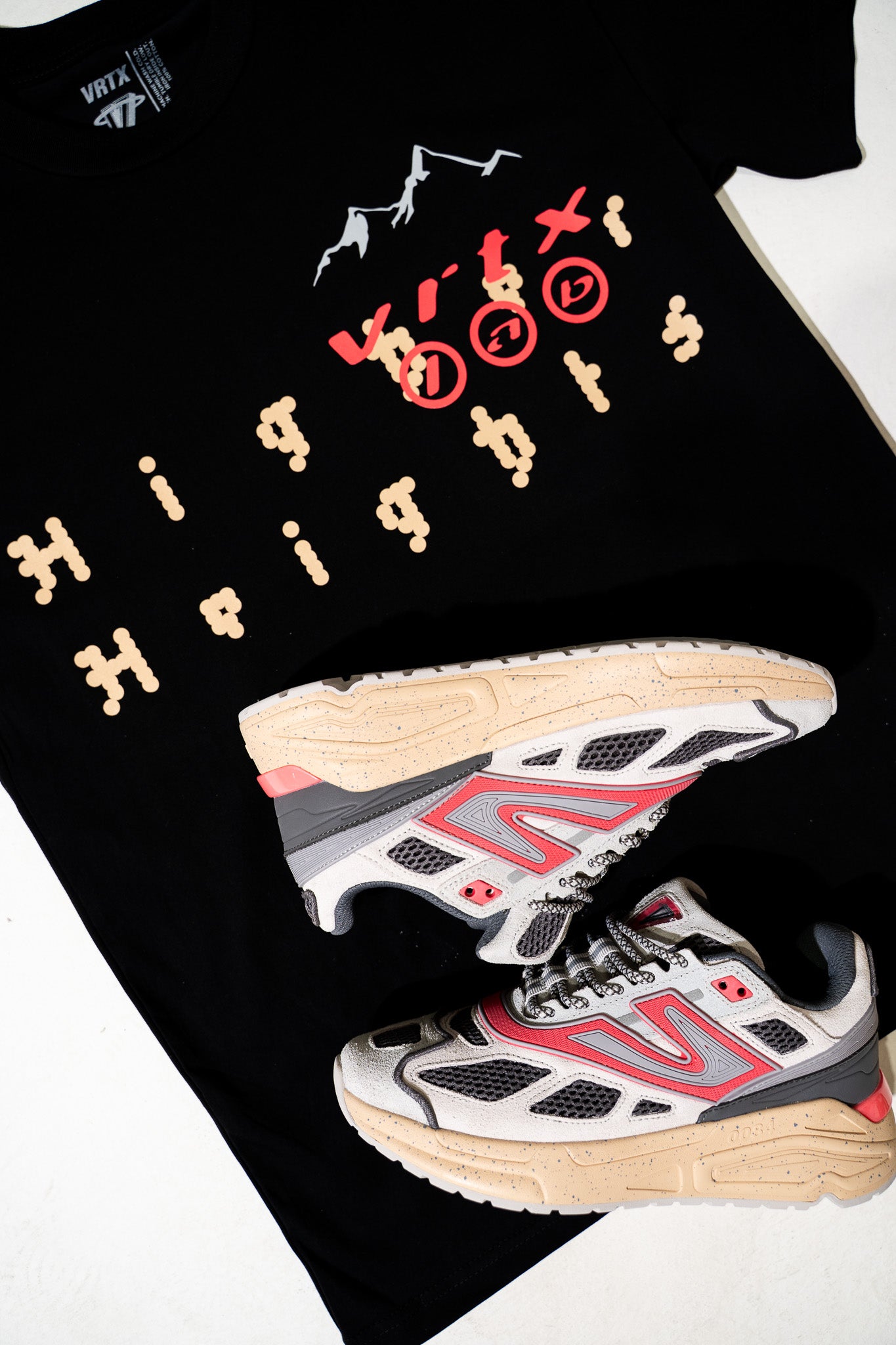 PEAK T-SHIRT BLACK