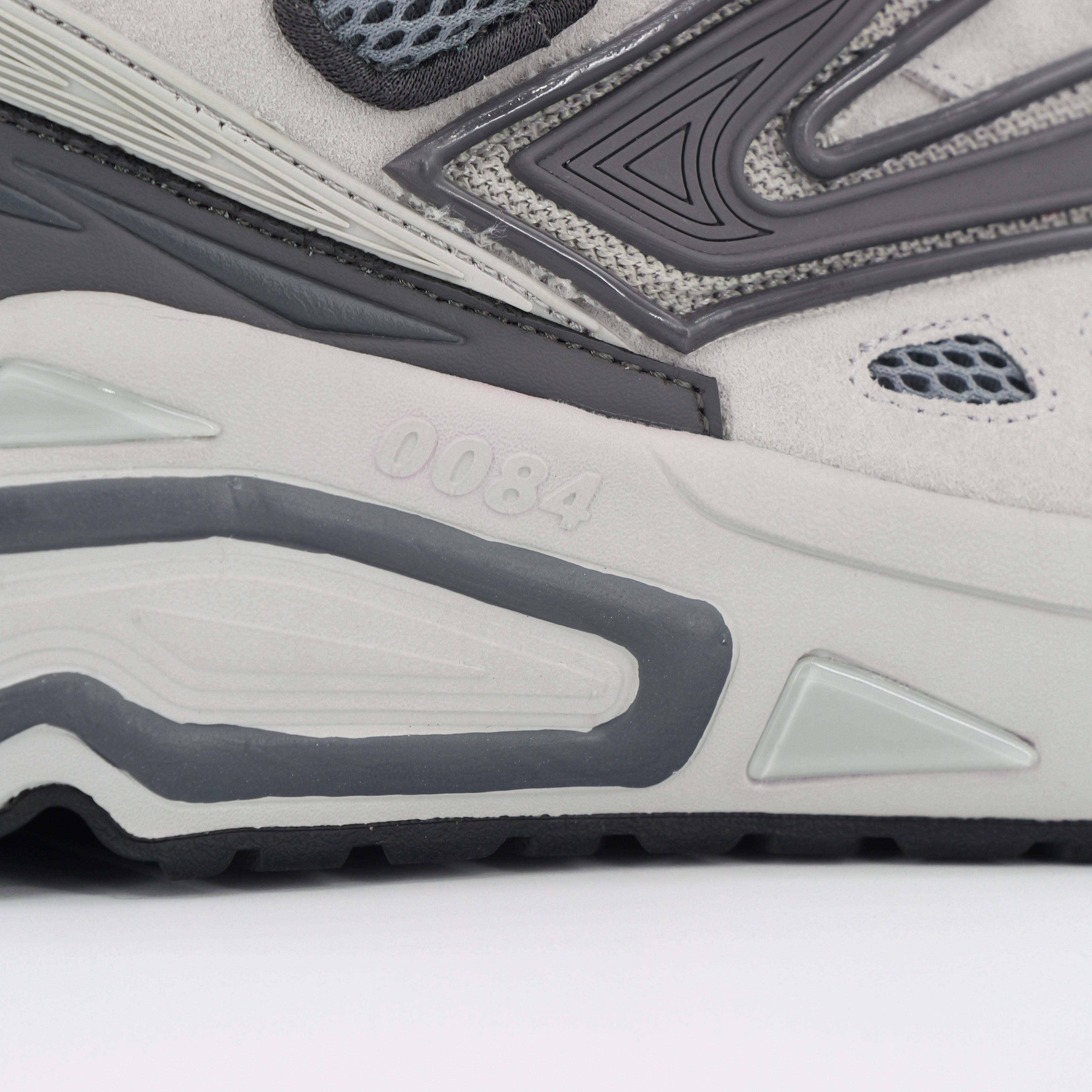 VRTX AT84 STONE GREY